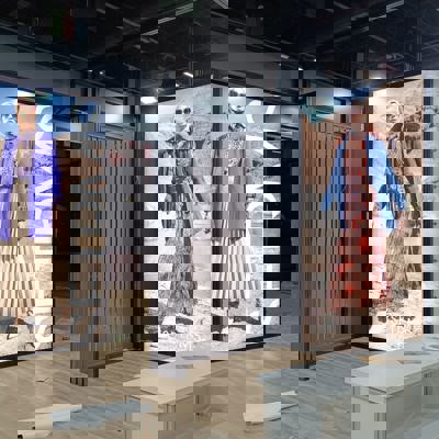 Maxima Stand