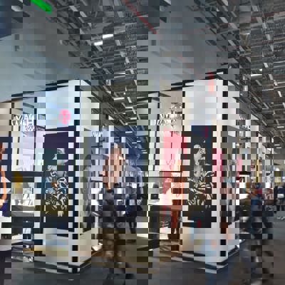 Maxima Stand