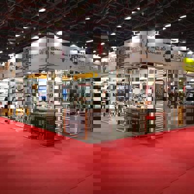 Maxima Stand